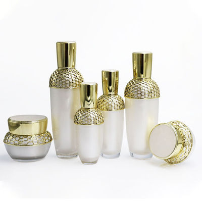 स्क्रू कैप कॉस्मेटिक पैकेजिंग सेट कॉस्मेटिक उत्पाद पैकेजिंग 50ml 60ml 100ml 120ml